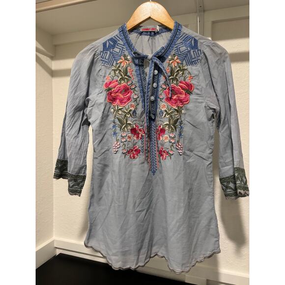 NWOT JOHNNY WAS Embroidered Top Sz S - Picture 3 of 5
